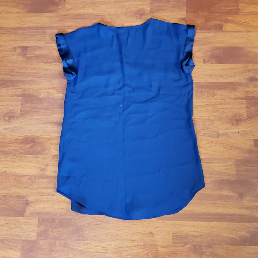 Blouse - Picture 2 of 2